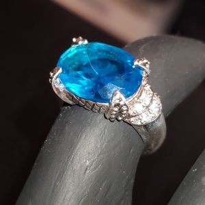 925 silver ring aqua colored stone sz 6 or 6.5